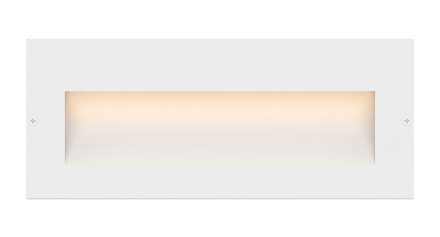 Taper Step 12v Wide Horizontal In White Finish