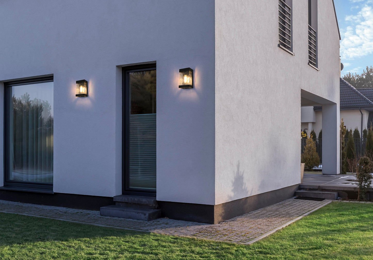 Thompson 10 Inch Outdoor Wall Sconce in Black