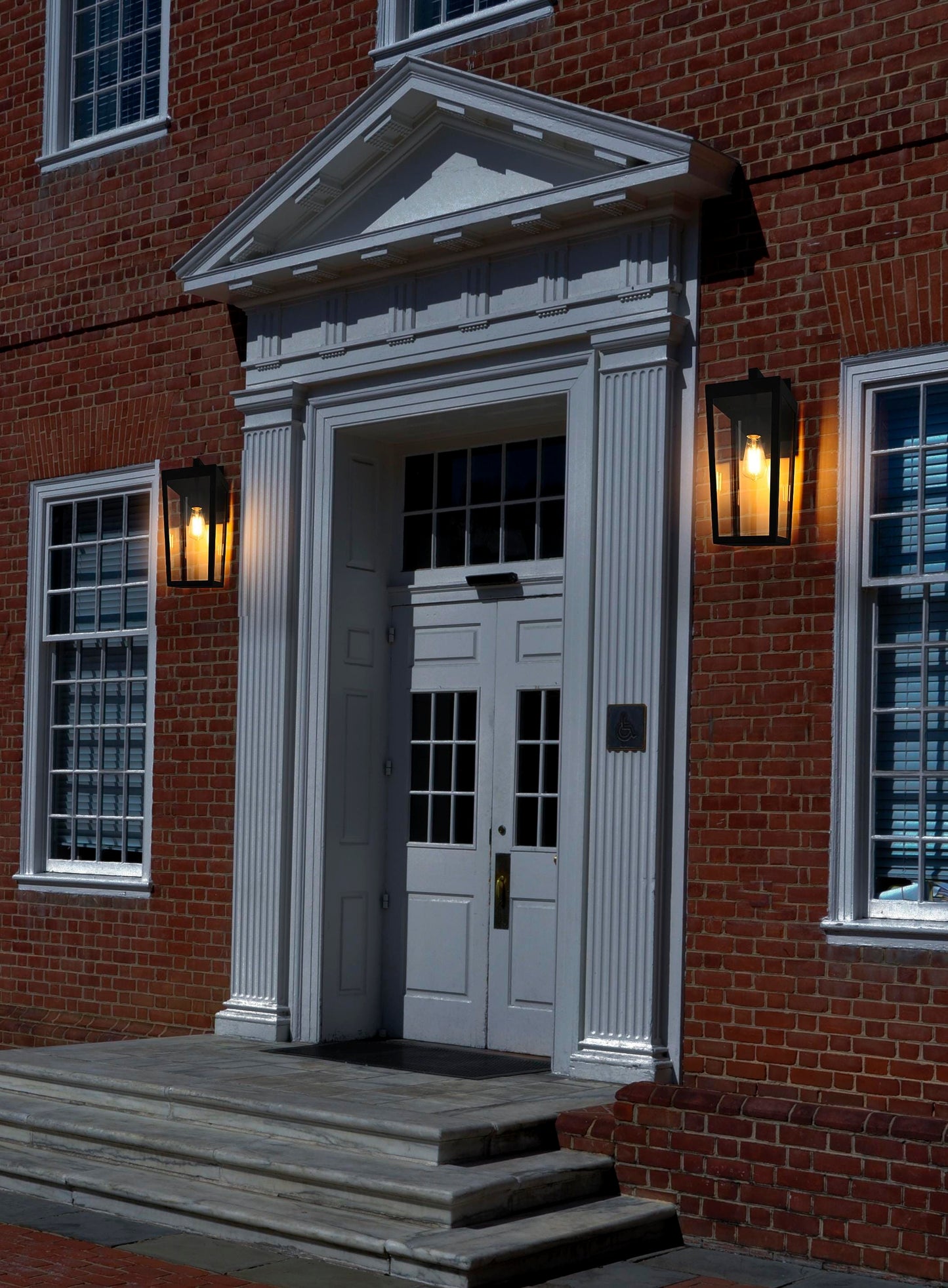 William 8 inch Outdoor Wall Sconce in Black