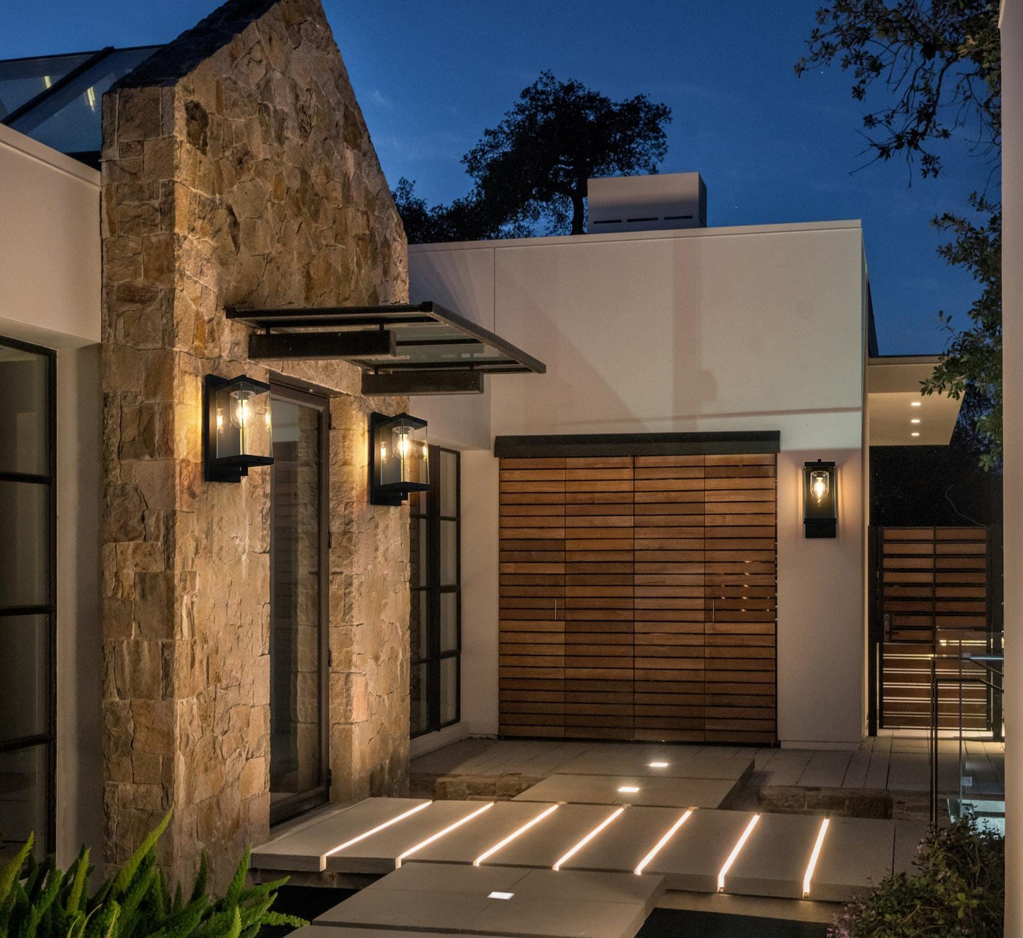 Keaton 7 inch Outdoor Wall Sconce in Black