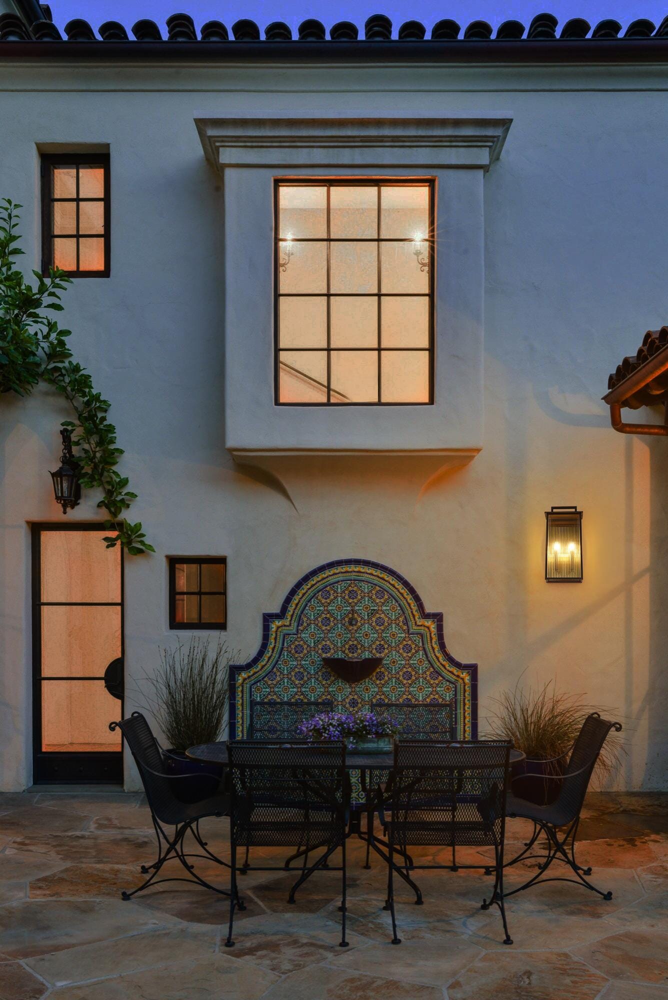 Kannon 11.5 inch Outdoor Wall Sconce in Black