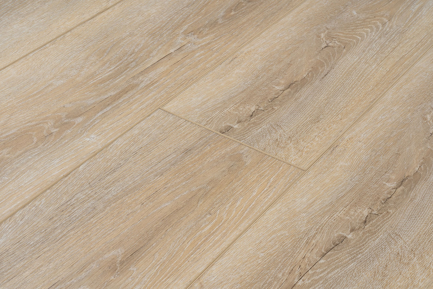 Wild Applause Moda Living Provenza LVP Flooring