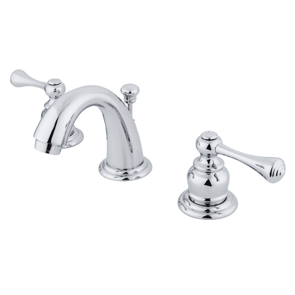 Vintage Widespread Bathroom Faucet in Polished Chrome