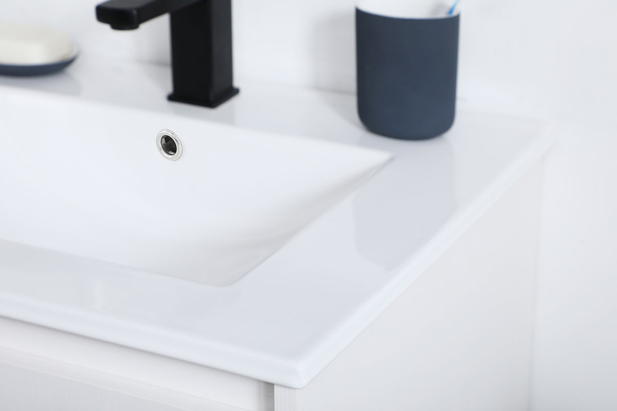 24 inch Single Bathroom Vanity in White