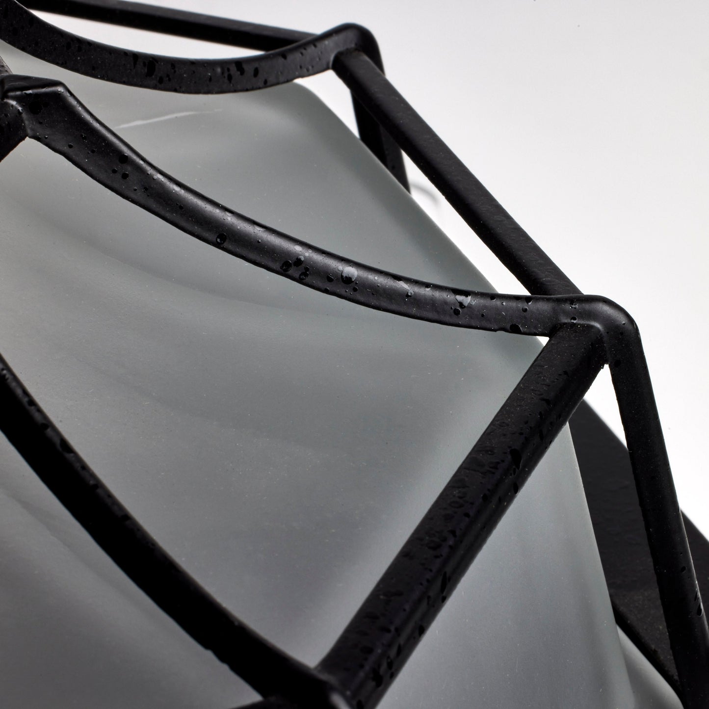 1 LT 12" SPIDER CAGE CEILING