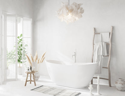 67 inch Soaking Bathtub in Glossy White with Polished White Trim