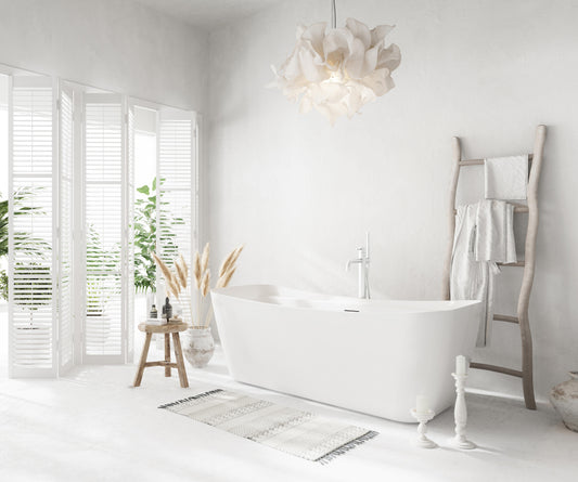67 inch Soaking Bathtub in Glossy White with Polished White Trim