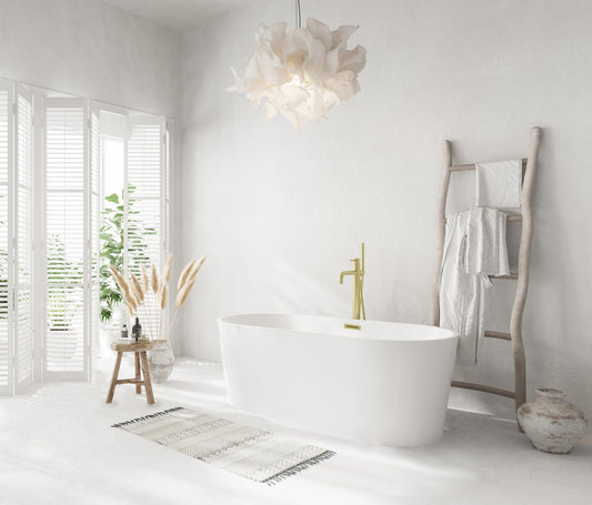 59 inch Bathtub in Glossy White with Brushed Gold Trim