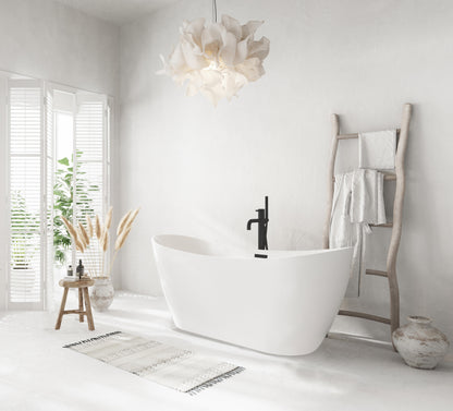 59 inch Bathtub in Glossy White with Matte Black Trim