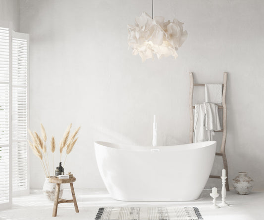 59 inch Bathtub in Glossy White with Polished White Trim