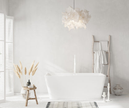 59 inch Bathtub in Glossy White with Polished White Trim