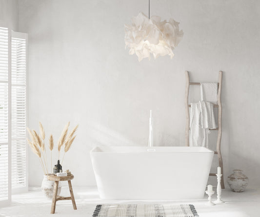 59 inch Bathtub in Glossy White with Polished White Trim