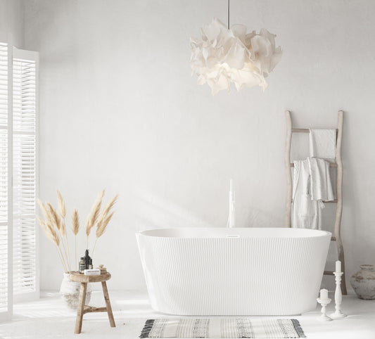 59 inch Bathtub in Glossy White with Polished White Trim