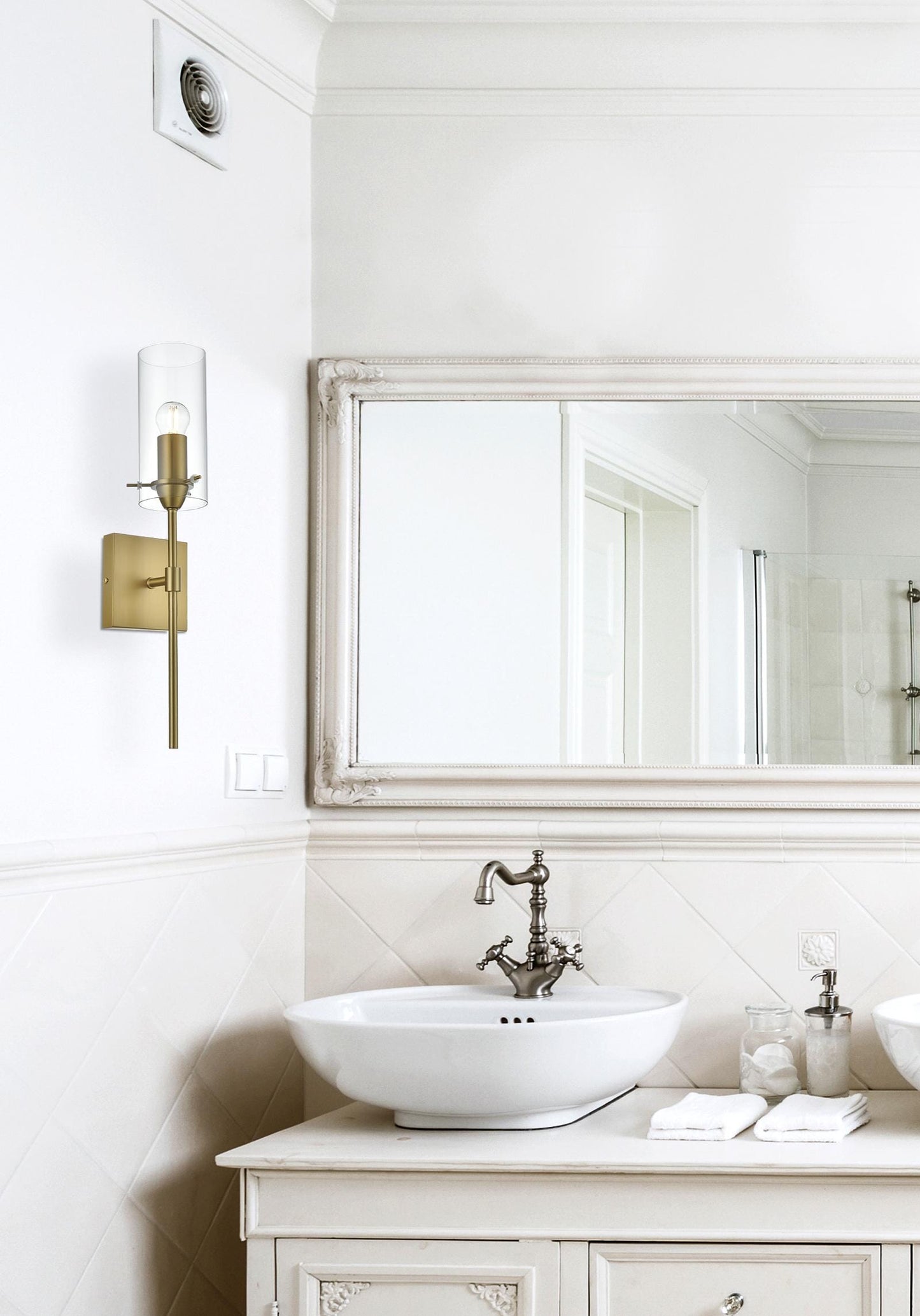 Elsreth 4.5 Inch Wall Sconce Clear Shade in Satin Gold