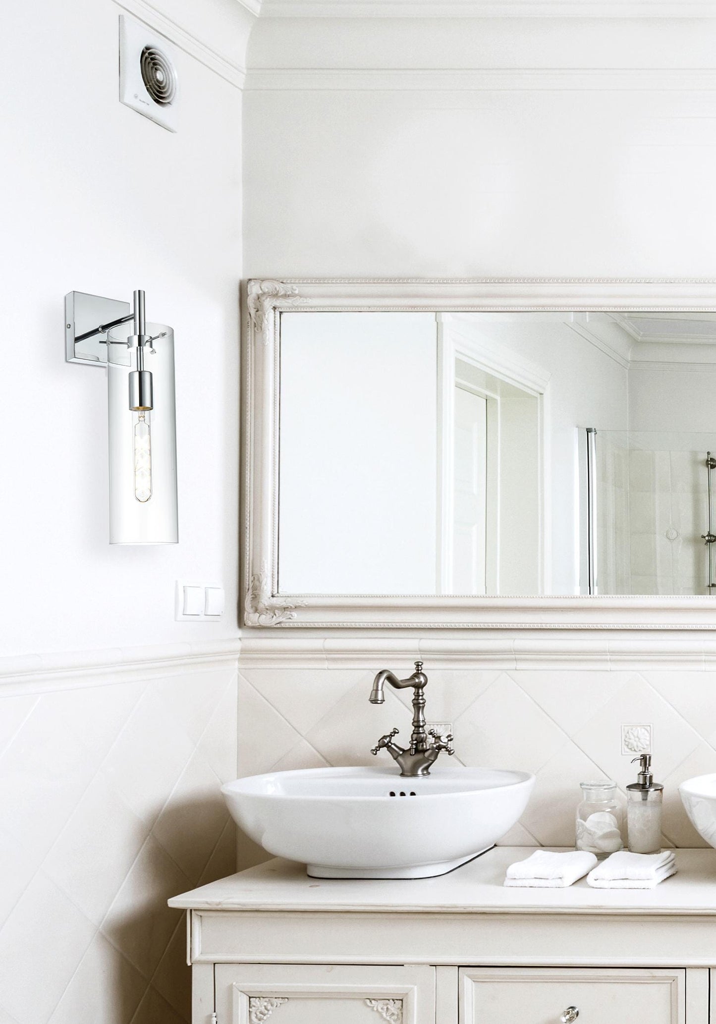 Savant 4.5 Inch Wall Sconce Clear Shade in Chrome
