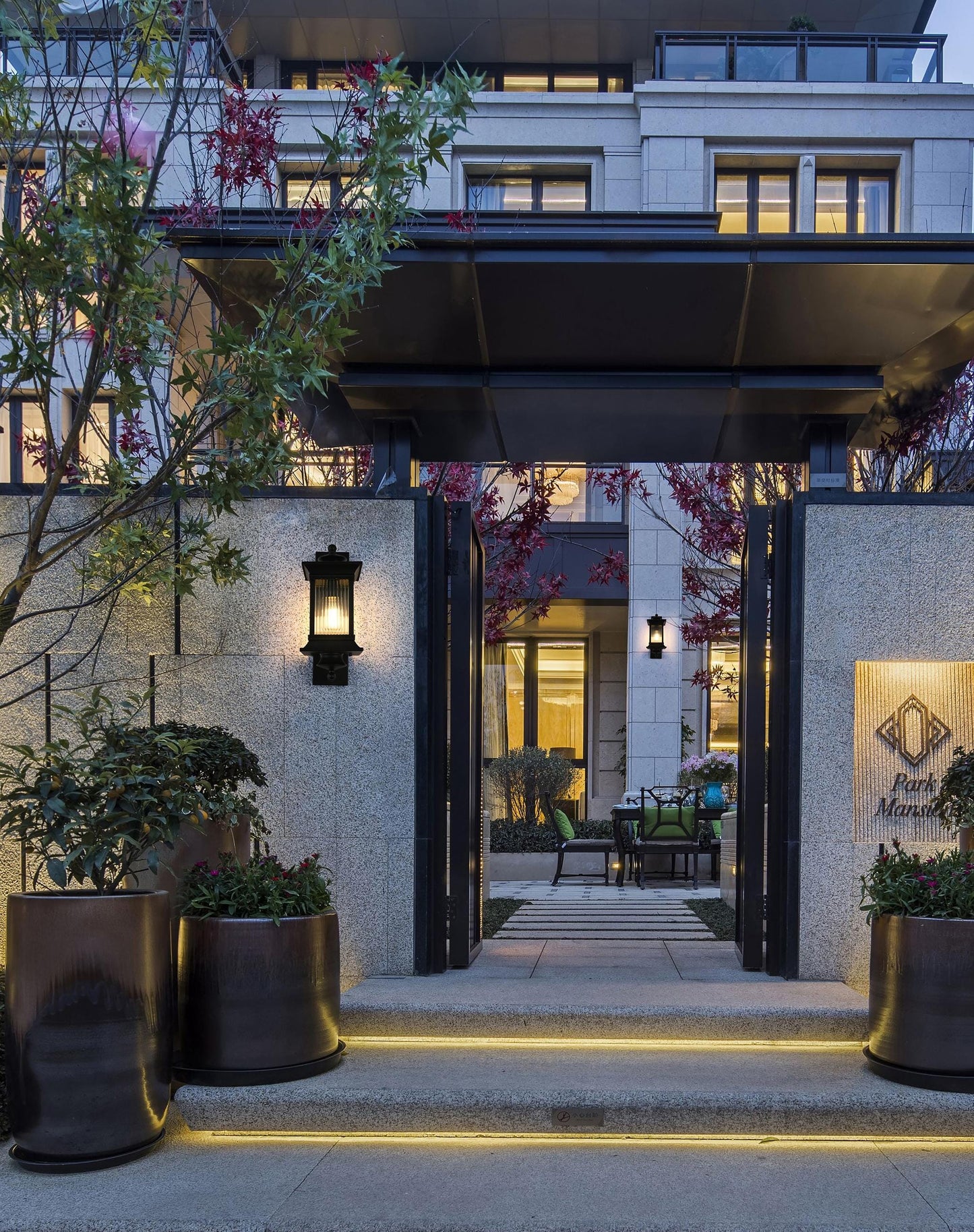 Collins 7 Inch Outdoor Wall Sconce in Black