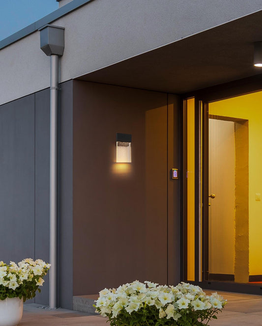 Ronin 11 inch LED Outdoor Wall sconce in Black