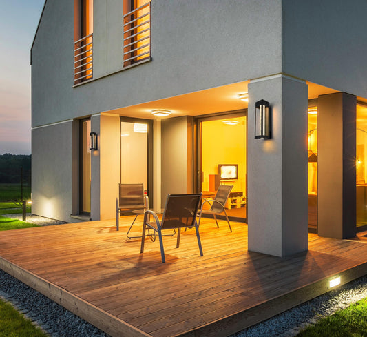 Amaris 19 inch LED Outdoor Wall sconce in Black