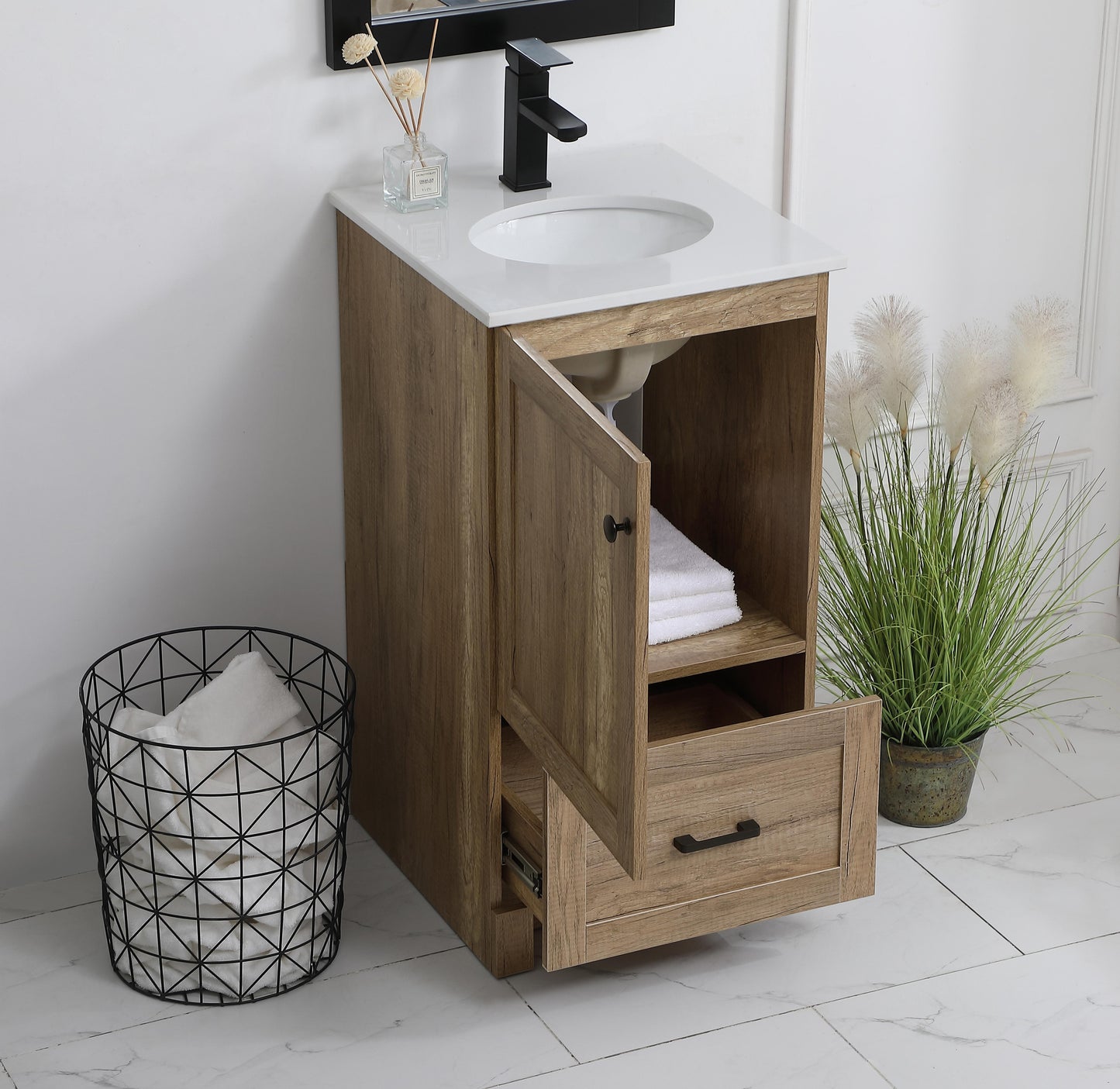 18 inch Single Bathroom Vanity in Natural oak