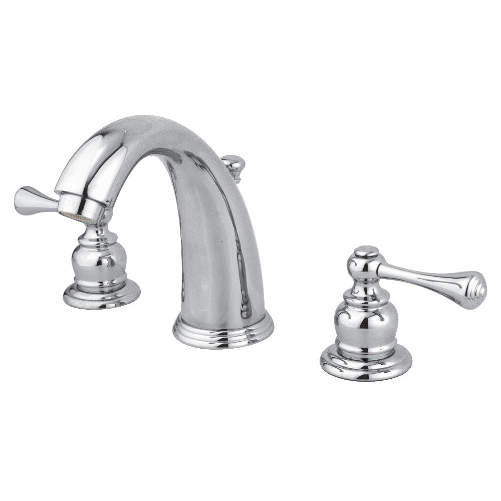 Vintage Widespread Bathroom Faucet in Polished Chrome