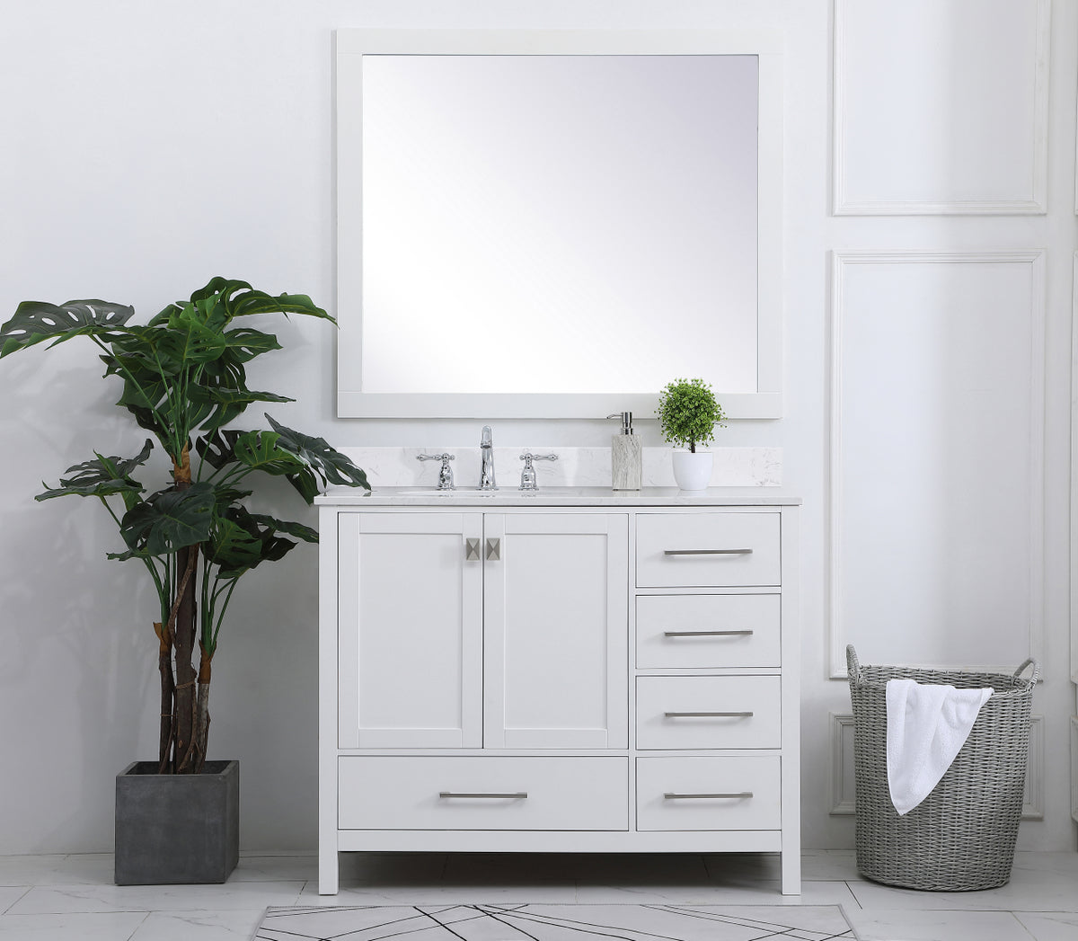 42 inch Single Bathroom Vanity in White with Backsplash
