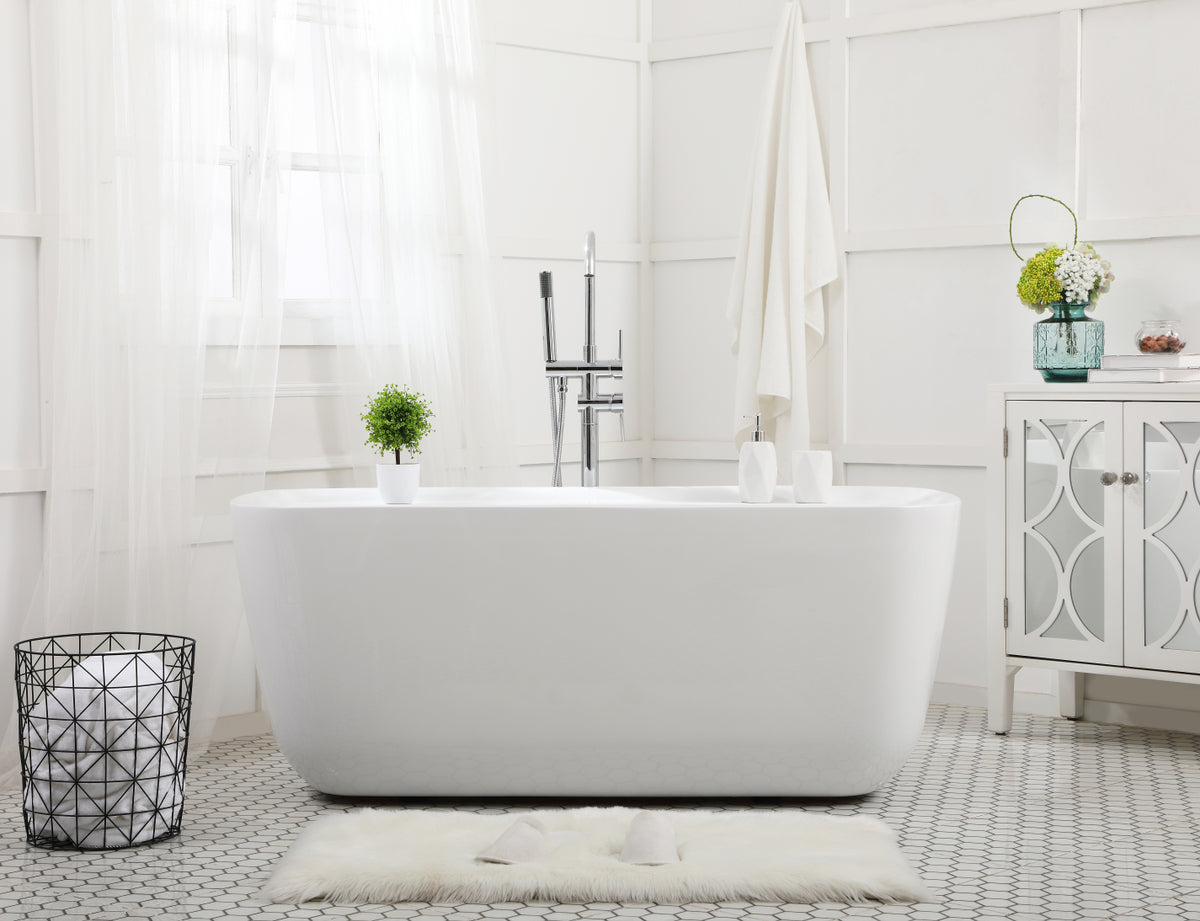 59 inch soaking bathtub in glossy white