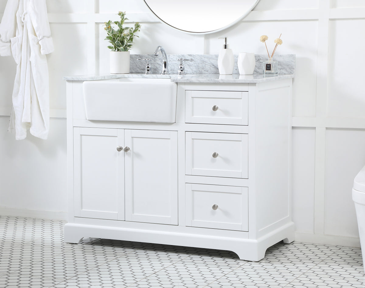 42 inch Single bathroom vanity in white with backsplash