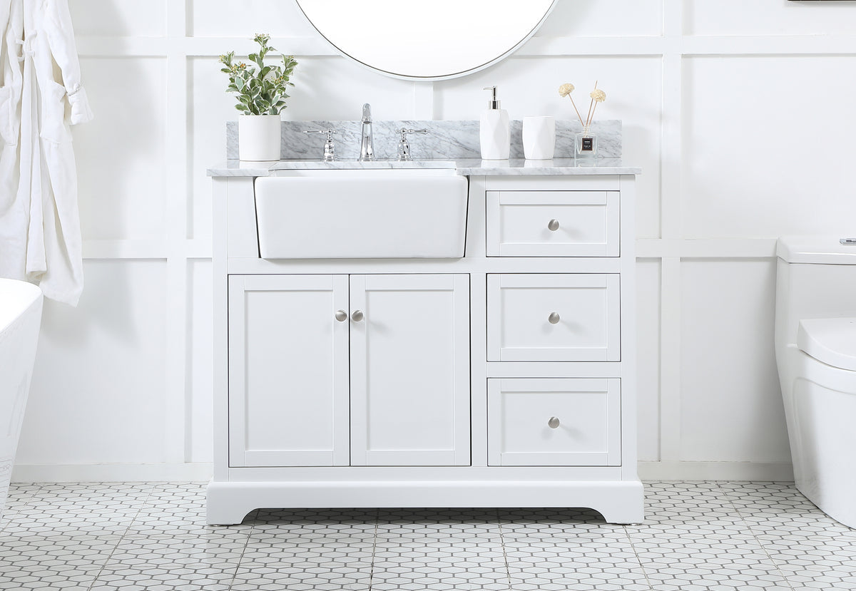 42 inch Single bathroom vanity in white with backsplash