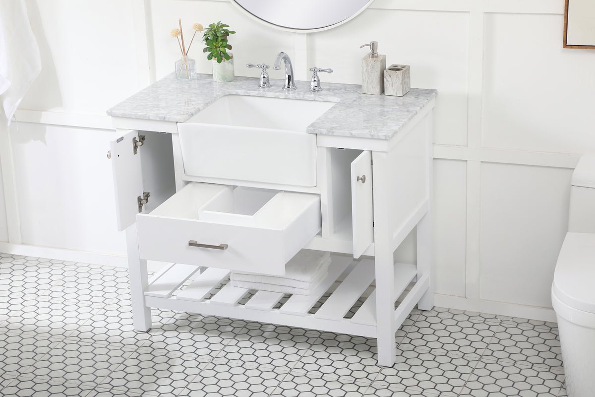 42 inch Single bathroom vanity in white