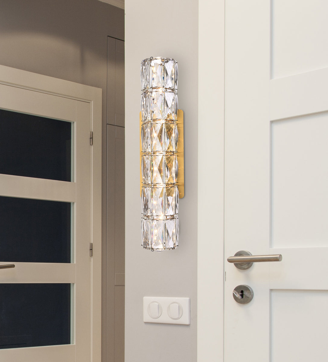 Valetta 18 inch LED linear wall sconce in gold