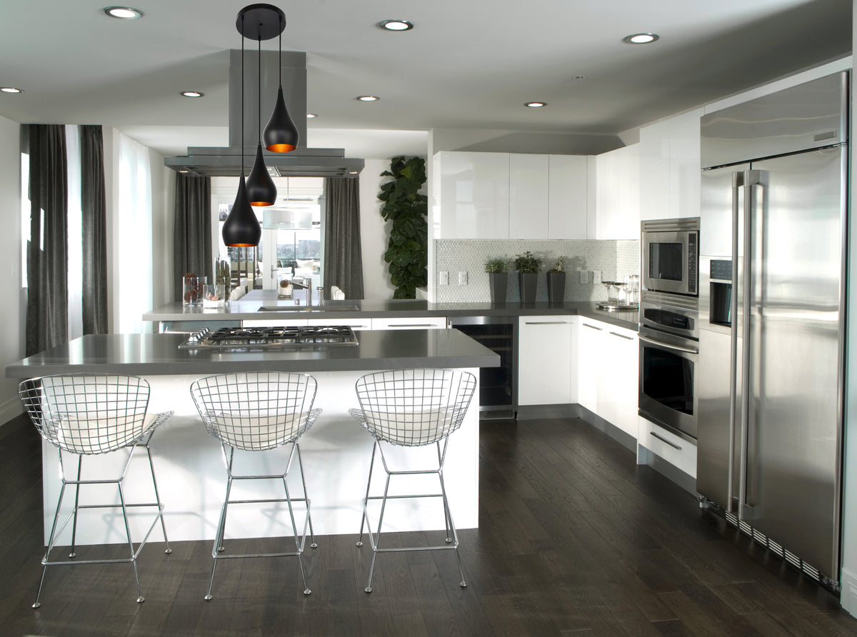 Nora Collection Pendant D14.5in H11.5in Lt:3 Black finish