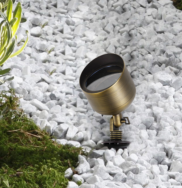 Cast brass wide spot light