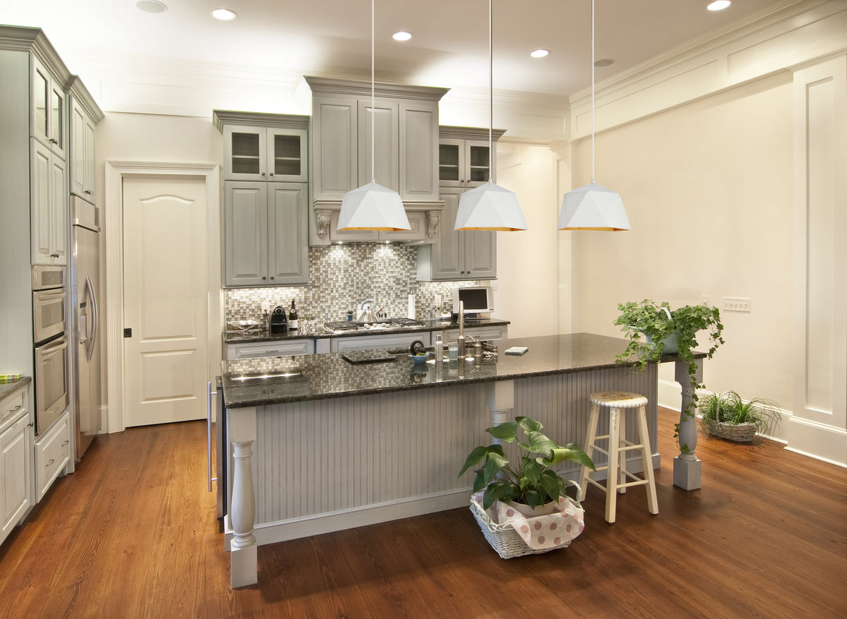 Arden Collection Pendant D10.2 H6.7 Lt:1 frosted white and Gold Finish