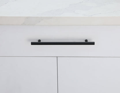 Quinn 7-9/16" Center to Center Matte Black Bar Pull Multipack (set of 10)