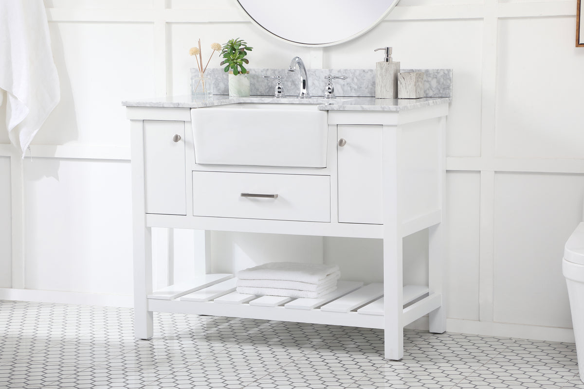 42 inch Single bathroom vanity in white with backsplash