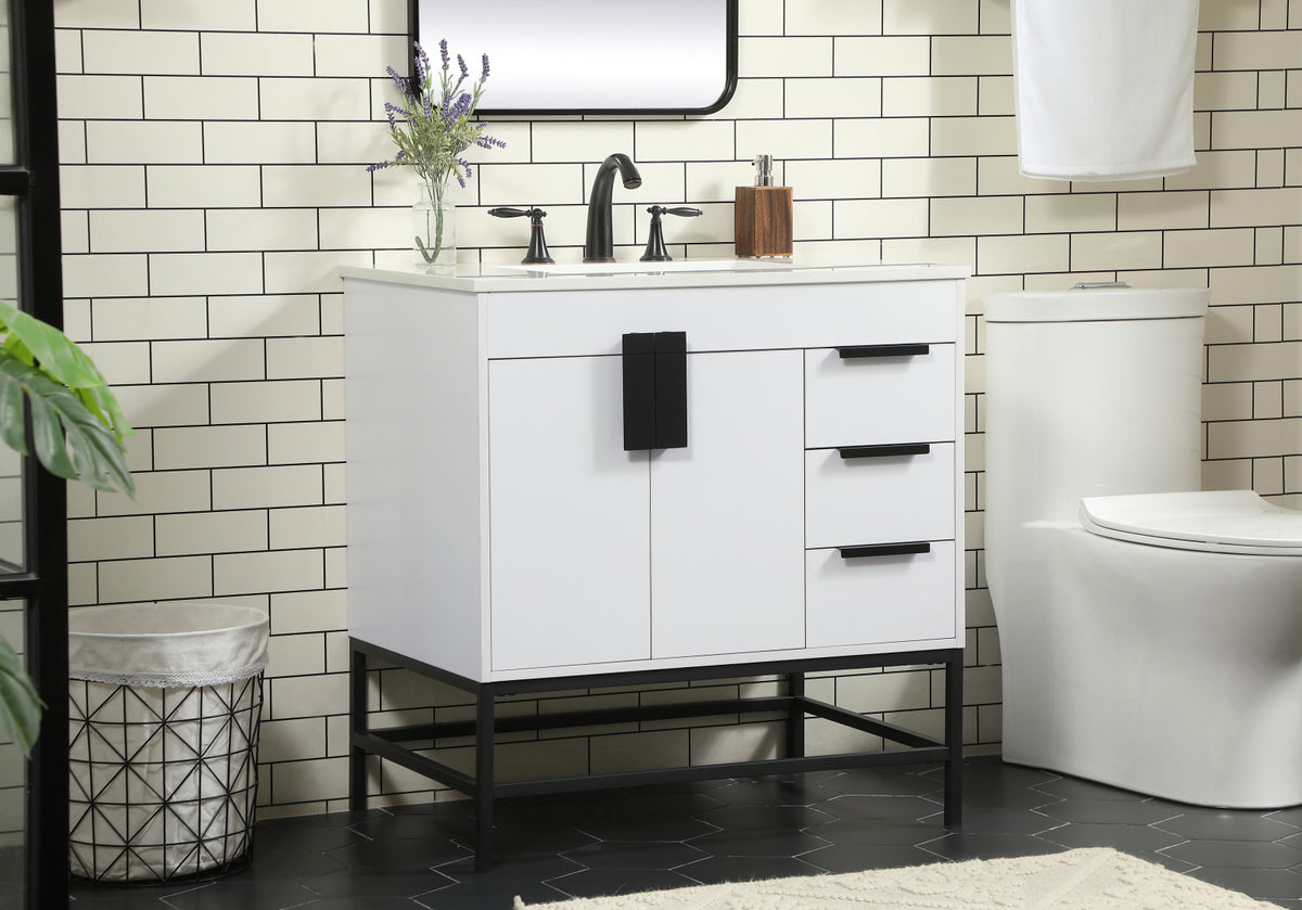 32 inch Single bathroom vanity in white