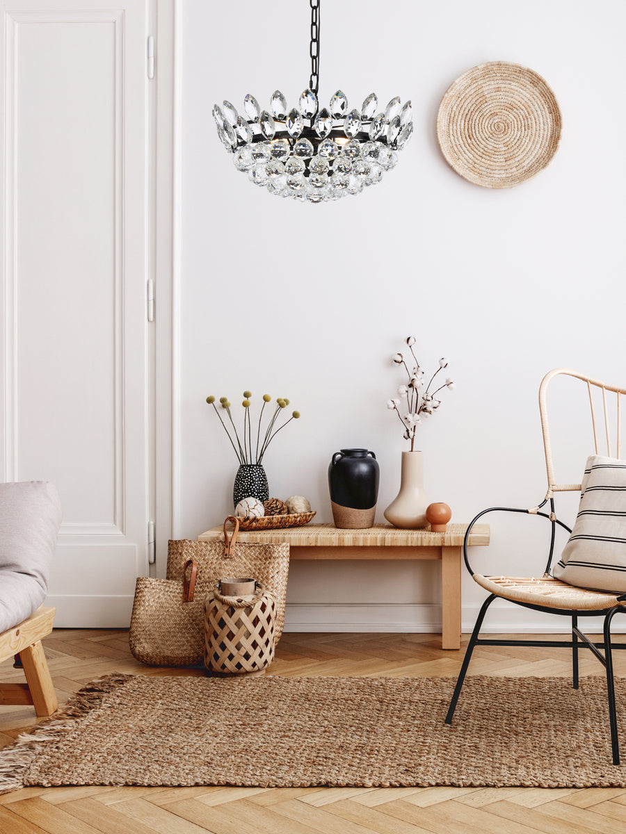 Emilia 18 inch pendant in black