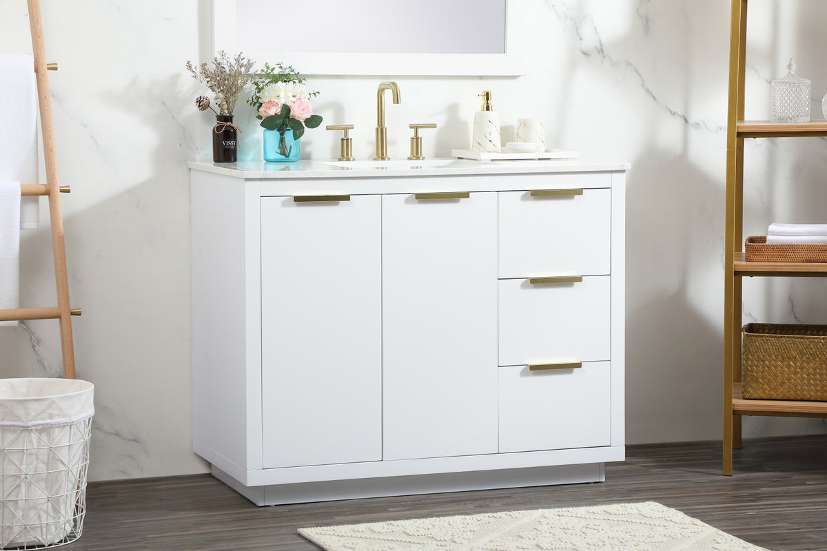 42 inch Single bathroom vanity in white