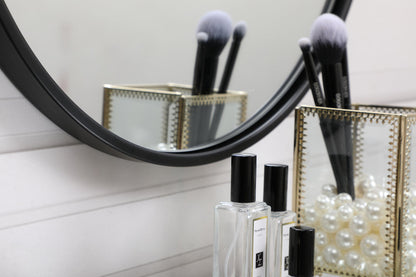 Metal frame round mirror 18 inch in Black