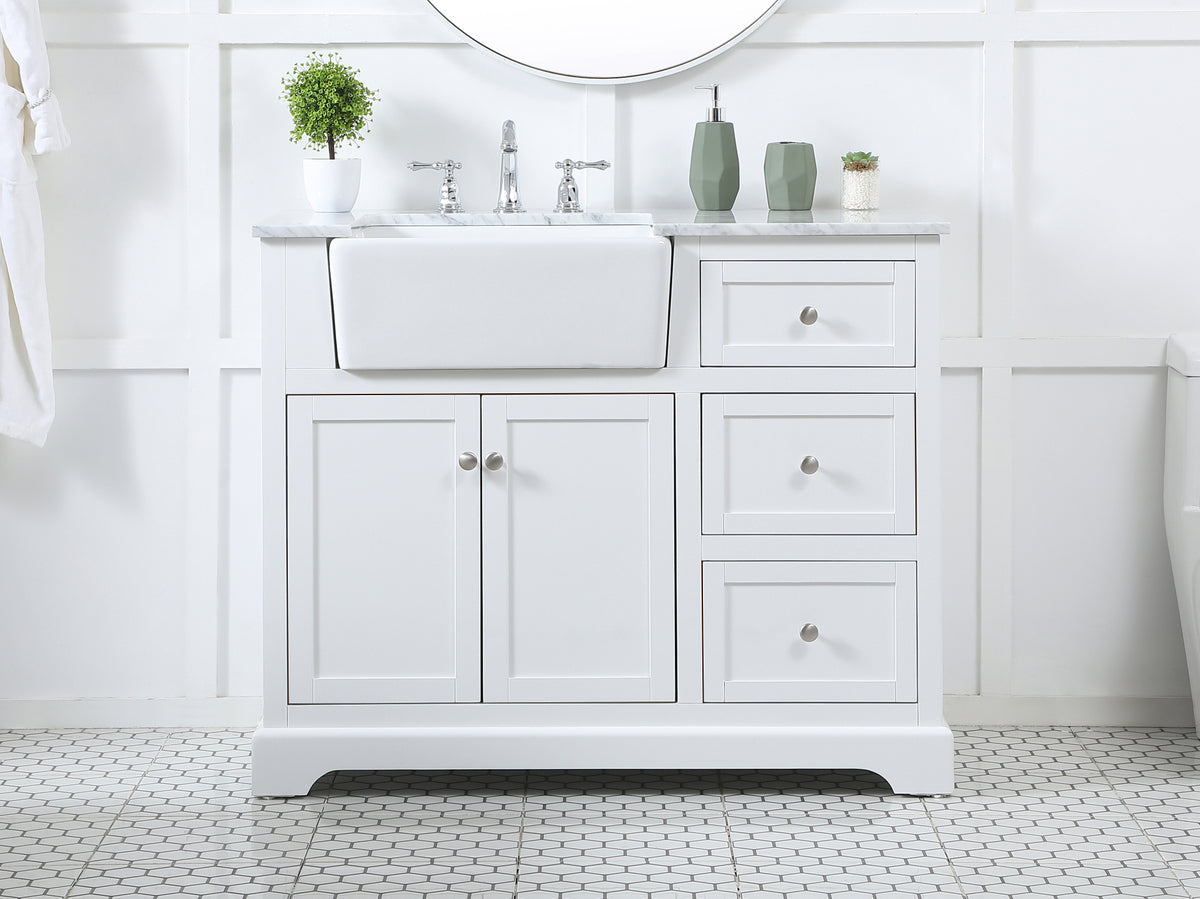 42 inch Single bathroom vanity in white
