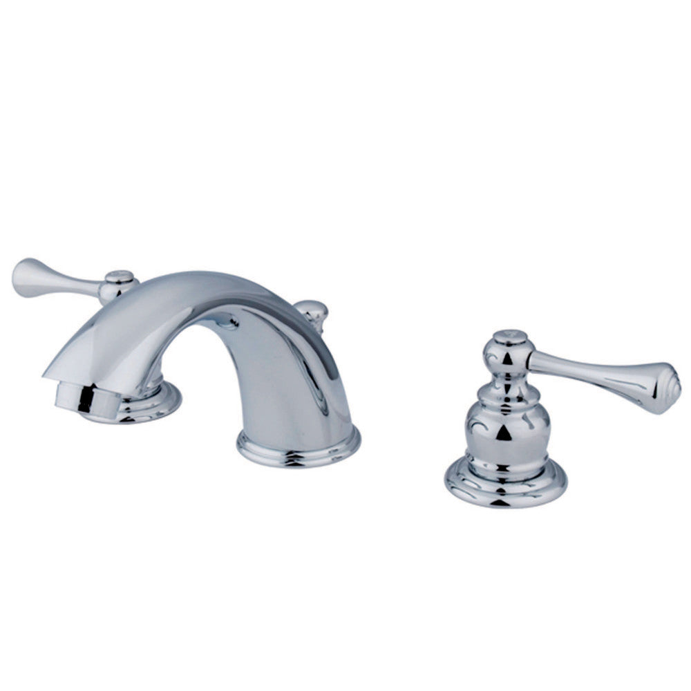 Vintage Widespread Bathroom Faucet in Polished Chrome